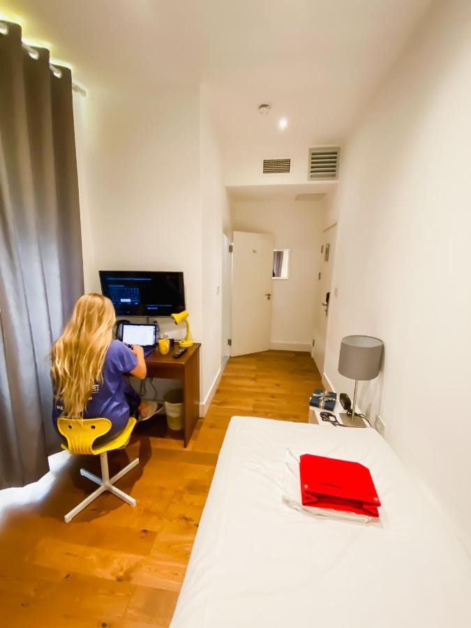 Titiwangsa One Accomodation At Paddington London Eksteriør billede