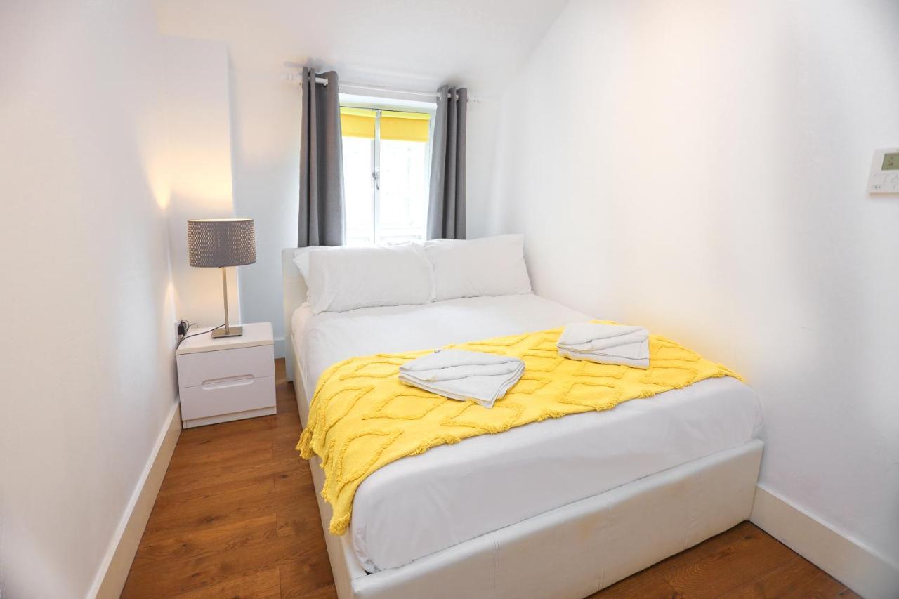 Titiwangsa One Accomodation At Paddington London Eksteriør billede
